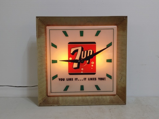 7Up Lighted Clock