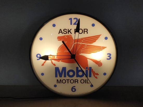 Mobil Pegasus Lighted Pam Clock