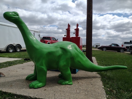 Sinclair Dino Statue