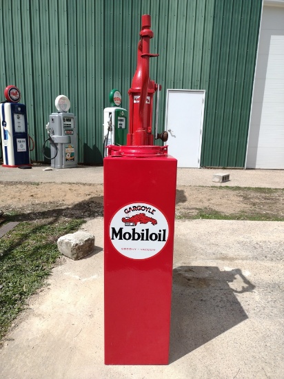 Gargoyle Mobil Oil Loopster