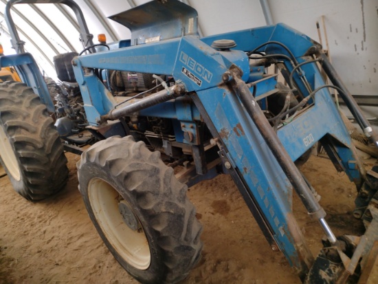 Ford 530 4 wheel drive with front end loader tractor