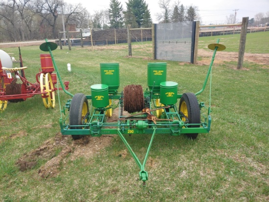 John Deere Adjustable 2 Row Corn Planter