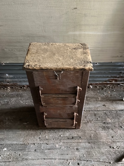 Wooden Grain Box