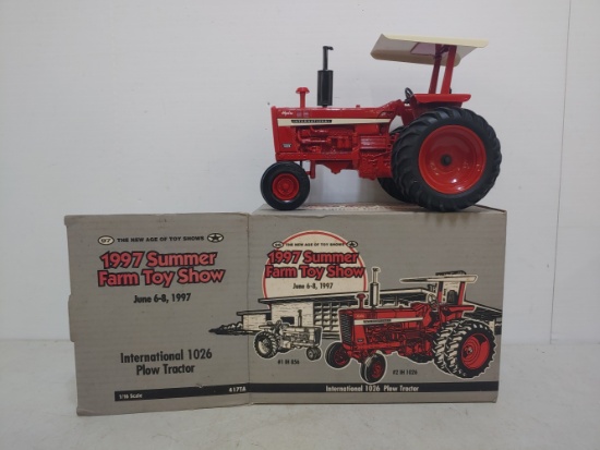 Ertl International 1026 Plow Tractor Toy