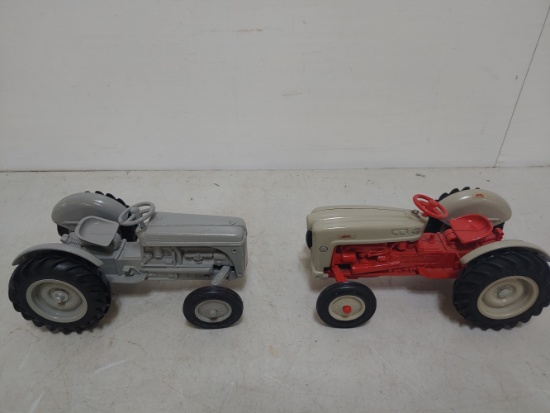 2x Ford Die Cast Toy Tractors