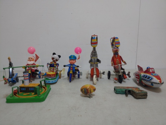 10 tin Toys Wind-Ups and More