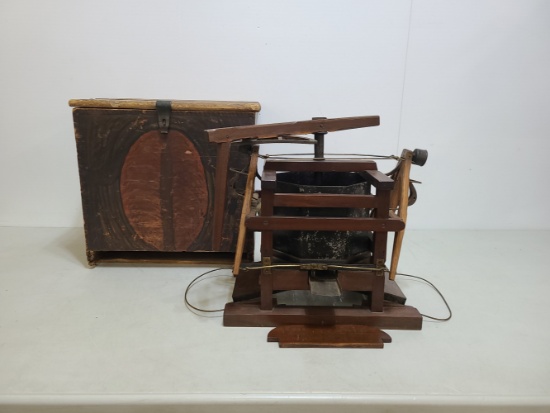 H.D. Thorps Salesman Sample Machine W/ Wood Carry Case