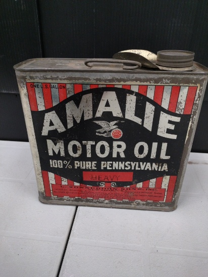 Vintage Amalie Motor Oil One Gallon Can