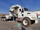 CAMION CON GRUA