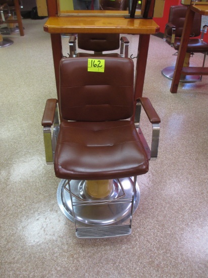 BEAUTY & BARBER SHOP SUPPLIES-CHAIRS-EQUIPMENT