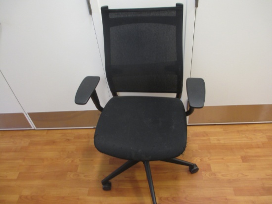 FABRIC SEC. CHAIR. HYD. 5 CASTERS-SCUGGED/STAINS