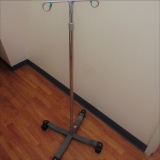 I/V STAND-ROLLING & ADJUSTABLE