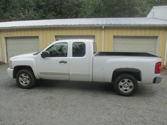 WONT START-2008 CHEVROLET 2 WD SILVERADO CREW CAB PICKUP TRUCK