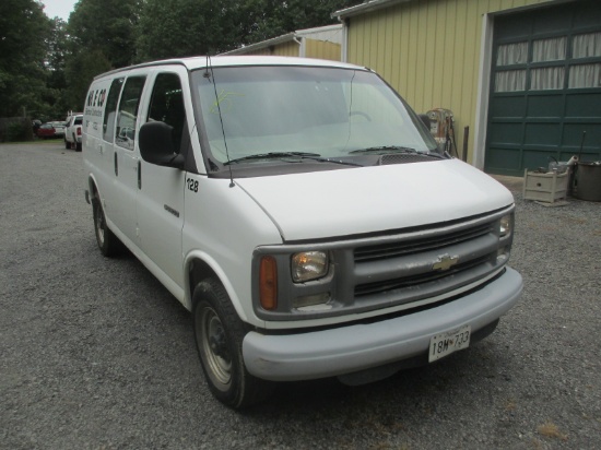 2001 CHEVROLET 3/4 TON CARGO VAN