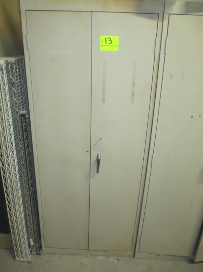 STORAGE CABINET/LOCKER