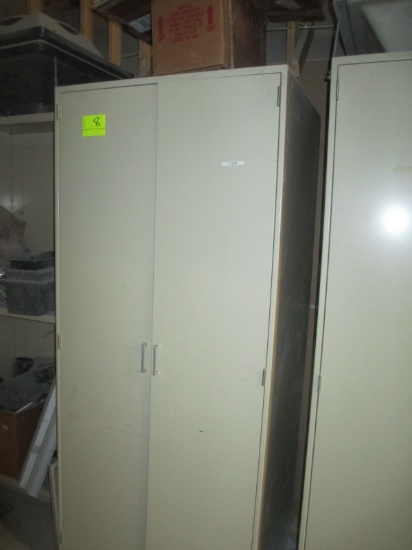 STORAGE CABINET/LOCKER