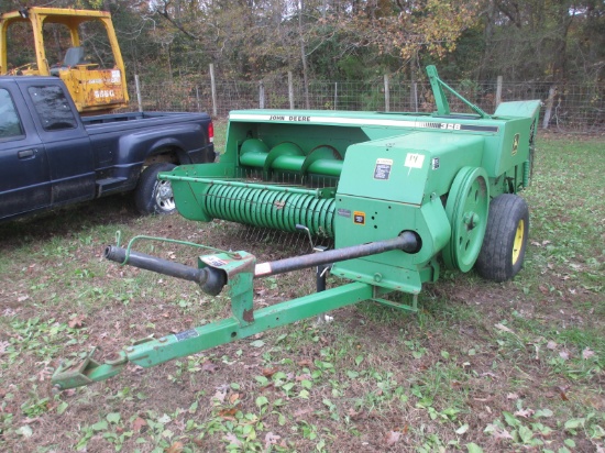 JOHN DEERE 328 SMALL SQUARE  BALER