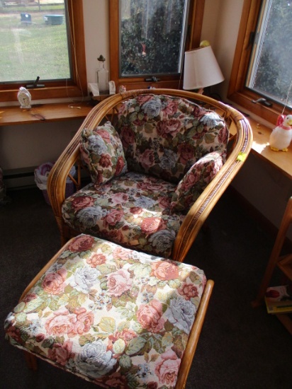 BAMBOO RAIL CHAIR WITH FOOT REST