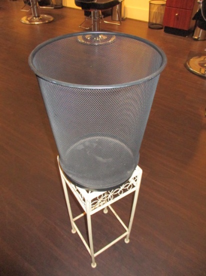WIRE WASTE BASKET-12 IN WIDE 14 IN. TALL