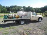 2005 CHEVROLET 3500 PLATFORM DECK TRUCK WITH SPRAYER RIG/REELS