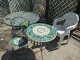 LOT-2 TABLES/4 CHAIRS