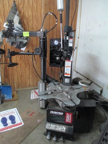 HUNTER TCX57 MAX DUTY TIRE CHANGER