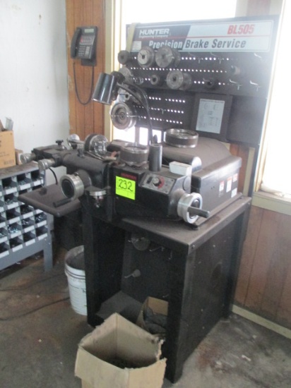HUNTER BL505 BRAKE SERVICE LATHE