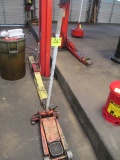 HYD. FLOOR JACK-WORKS