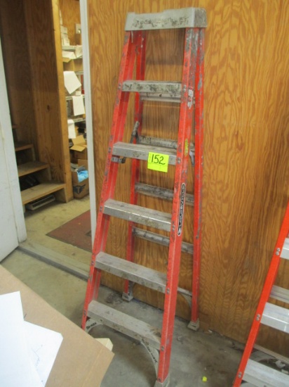 STEP LADDER-6 FT LOUISVILLE