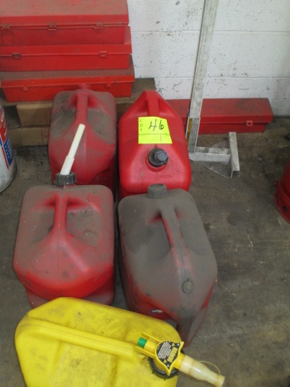LOT-SAFETY TRIANLES & GAS TANKS