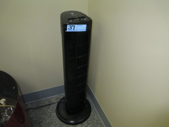 FLOOR FAN -WESTPOINTE MFG TOWER OSCILLATING FAN