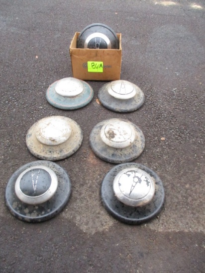 LOT-(7) 36-39 HUBCAPS