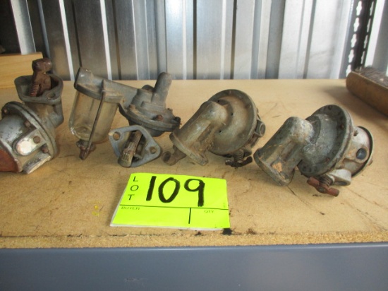 LOT-(LOT) EARLY STYLE FUEL PUMPS