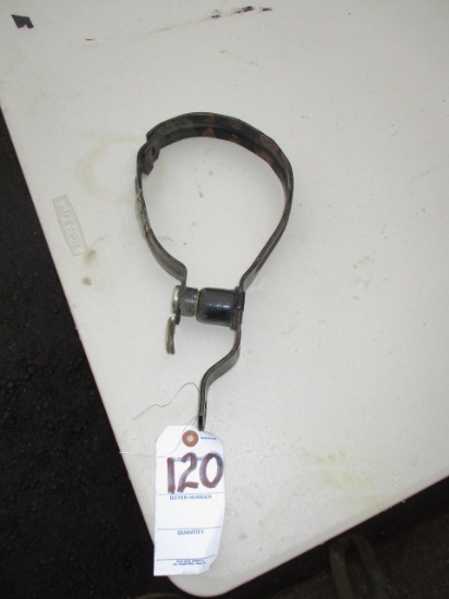 1932 SPARE TIRE MOUNT WITH LOCK-NO KEY