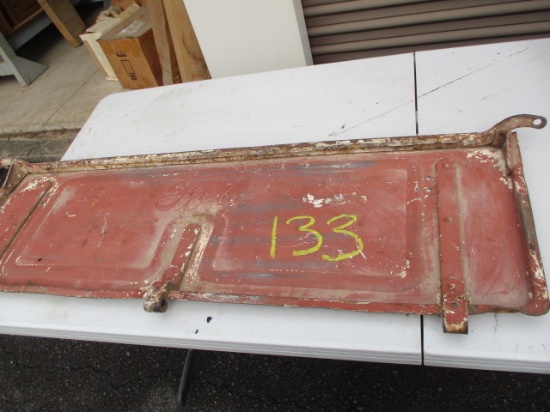 FORD PICKUP TRUCK TAILGATE-NO V8 MARKING- -32-UP