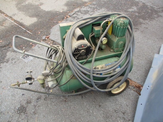 SEARS 2  HP COMPRESSOR 220V SINGLE PHASE WITH HOSE