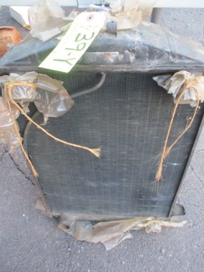 1932 V-8 RADIATOR-SOME BENT FINS/PREVIOUS REPAIRS