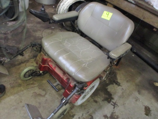 POWER WHEEL CHAIR-DEAD BATTERY-NOT TESTED