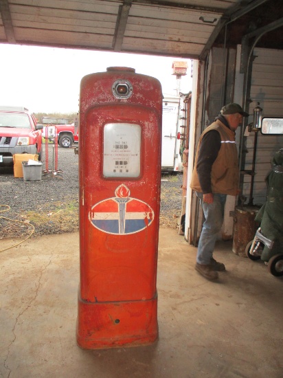 MARTIN & SCHWARTZ. MODEL 80 COMPUTING PUMP IN AMOCO COLOR/LOGOS.EZ UNIT TO RESTORE