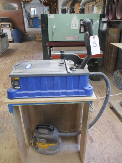 FOREMAN/KREG SEMI AUTOMATIC HOLE MACHINE WITH DUST COLLECTION/VAC MOD. DB210 SN 214448550 115V