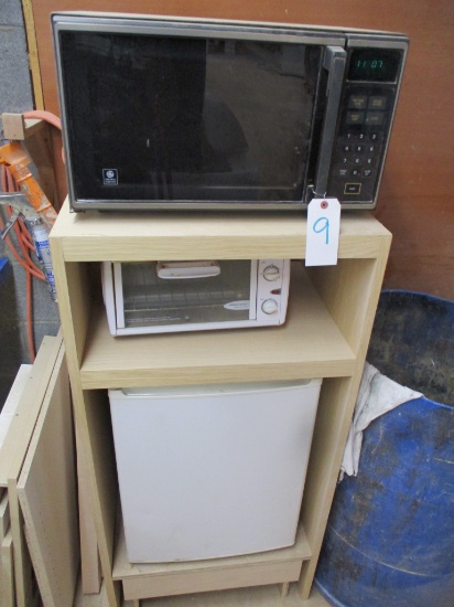 LOT-MINI FRIDGE-MICROWAVE-TOASTER OVEN