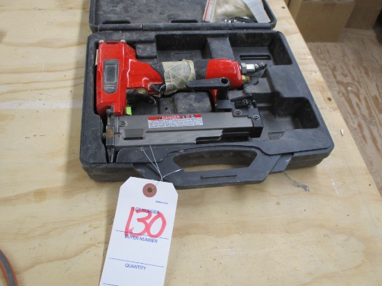 WURTH H23 A64-35 AIR STAPLER W/CASE-NOT TESTED