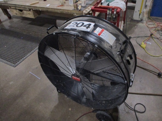 DAYTON CIRCULAR  FLOOR FAN