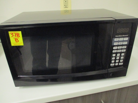 MICROWAVE OVEN-HAMILTON BEACH