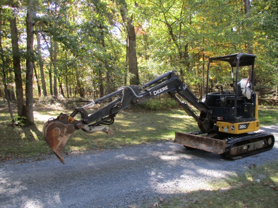 JOHN DEERE SKID STEER-MINI EXCAVATOR-TRAILER-TRUCK