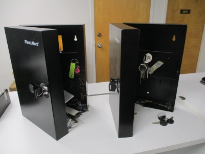 PAIR-lOCKING WALL MOUNT KEY SAFE/BOXES W.KEYS