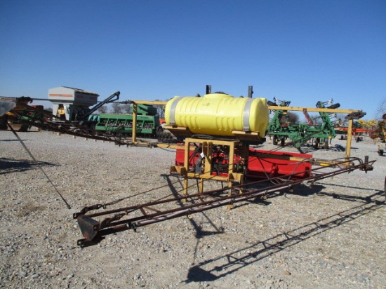 1118 200 GAL 3PT SPRAYER W/HYD PUMP