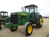 1107 8200 JOHN DEERE C/A PS 2WD W/DUALS 2199 HOURS SHOWING S/N:RW8200P011459