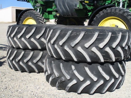 1697 4-600/65R38 JOHN DEERE SPRAYER TIRES & RIMS