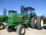 1646 4555 JOHN DEERE '90 c/ ps 18.4r42 2638hrs S/N:RW4555P003982